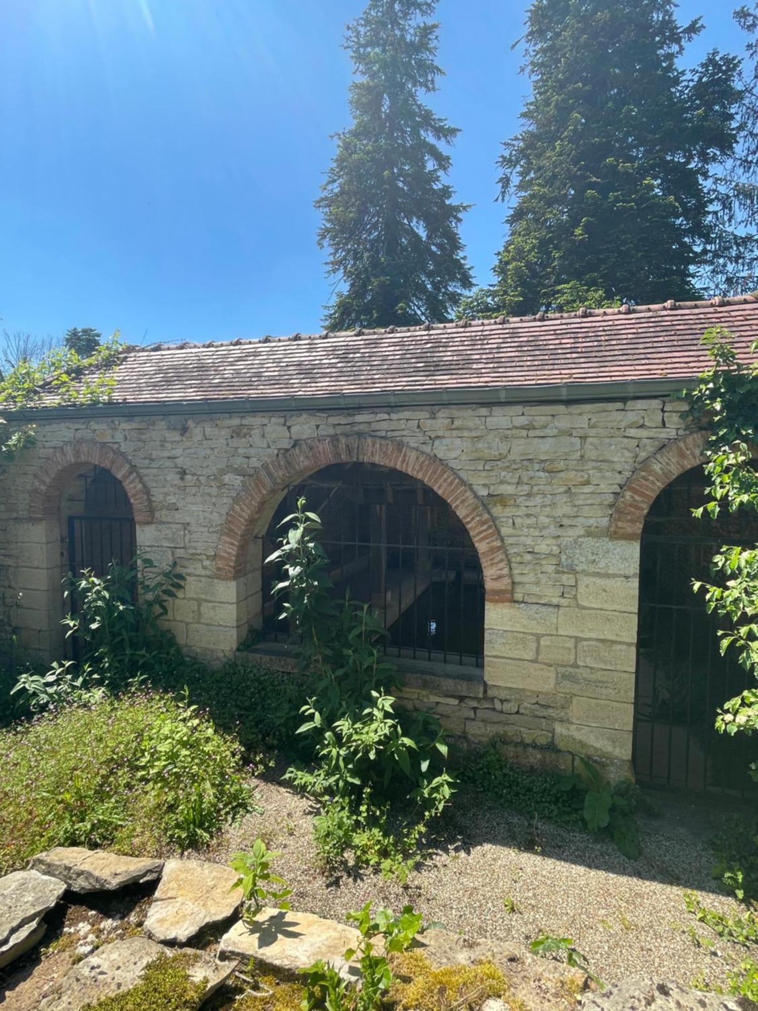 Au Lavoir Hotell Fontaine-Française Eksteriør bilde